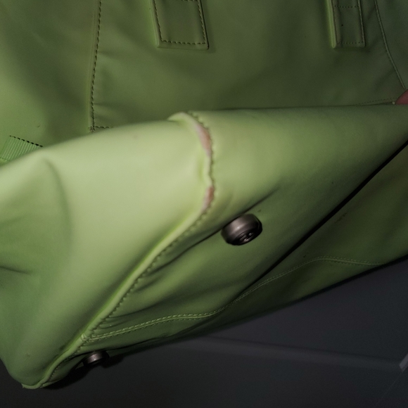 Lululemon Vinyasa to Vino Bag - Picture 6 of 14